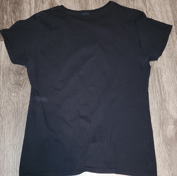 I hit like a girl tshirt - Picture 3 of 3